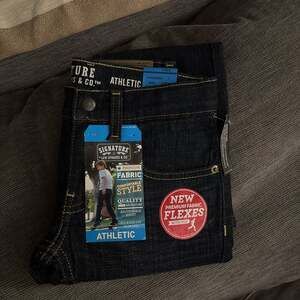 Signature by Levi Strauss & Co. Boys Premium Denim Athletic Jeans